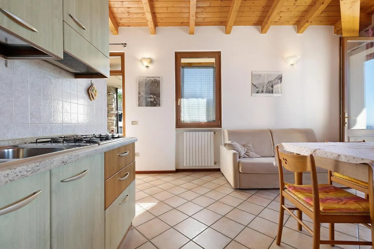 Appartement Rustico Spagnol 2 Tignale Italie